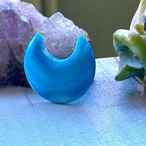 Blue Laced Agate Crystal Crescent Moon Stone Air Conditioner Clip Car Jewelry